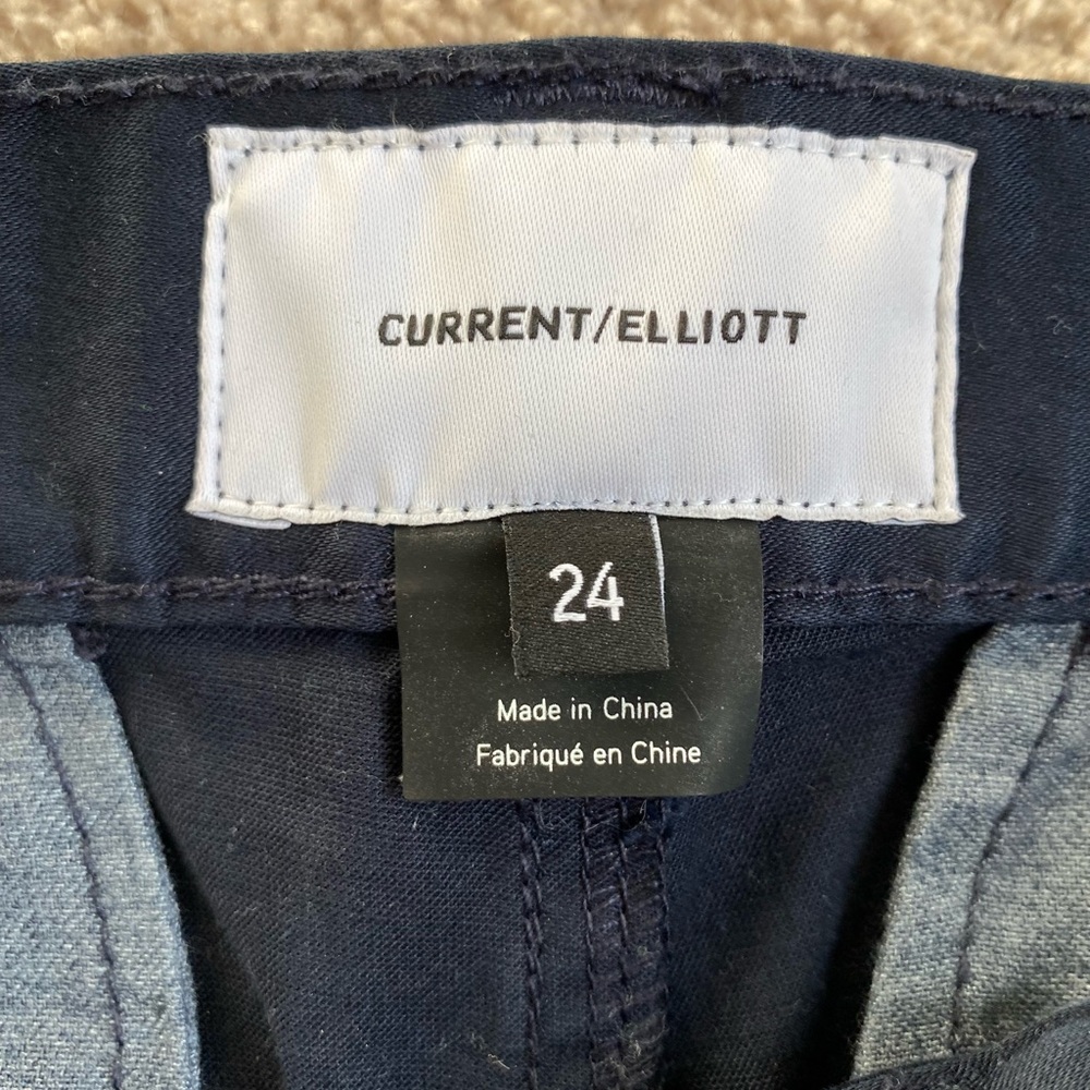 Navy ankle pants.